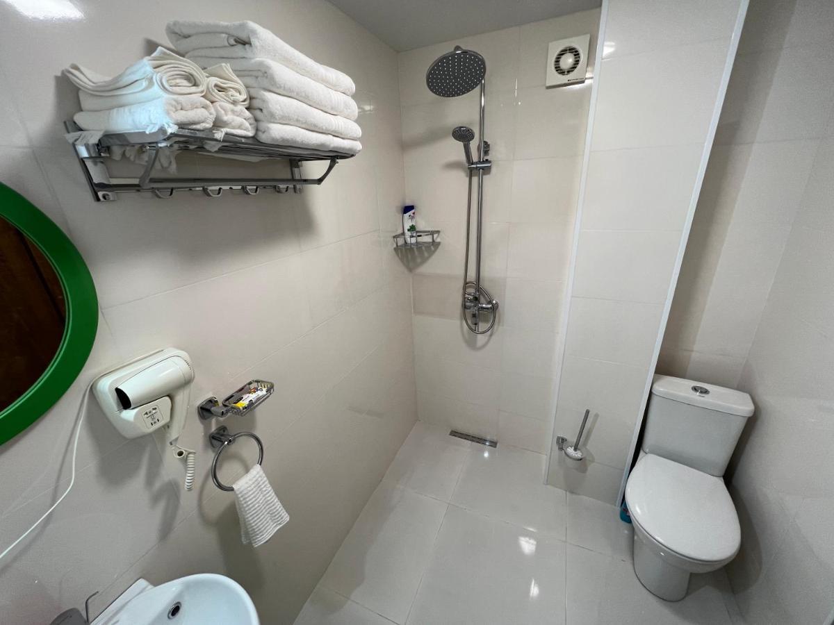 Pekini Street Apartment Tbilissi Extérieur photo